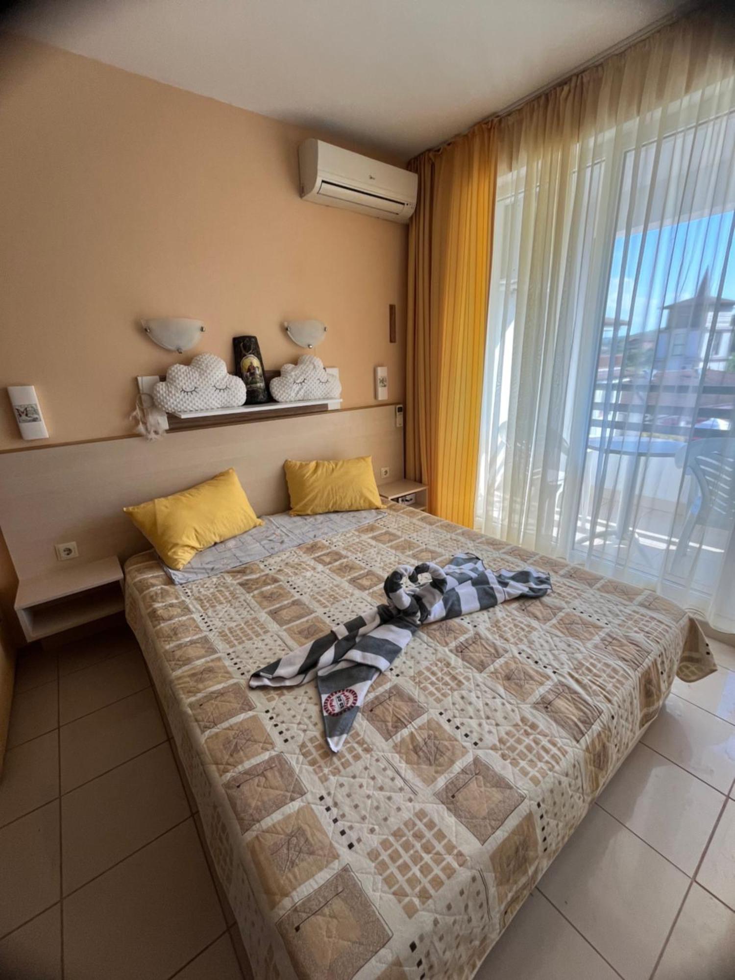 Harmony Hills Petkovi Studio Apartment Rogachevo Eksteriør billede