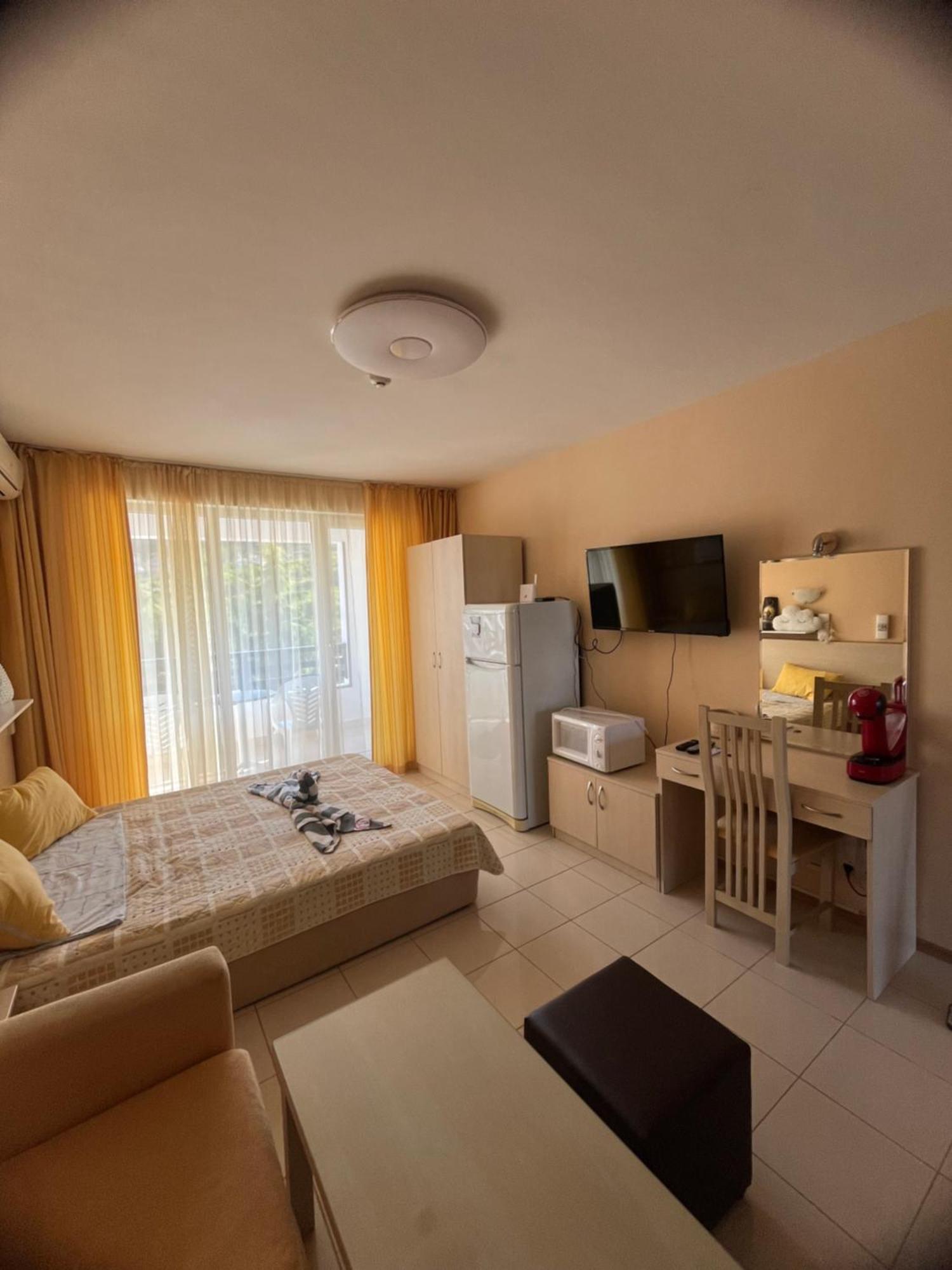 Harmony Hills Petkovi Studio Apartment Rogachevo Eksteriør billede